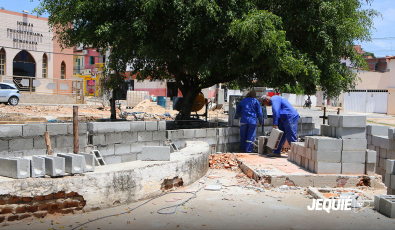 Prefeitura de Jequié inicia requalificação de praça na Rua Félix Batista e construção de nova praça na Avenida Nazaré